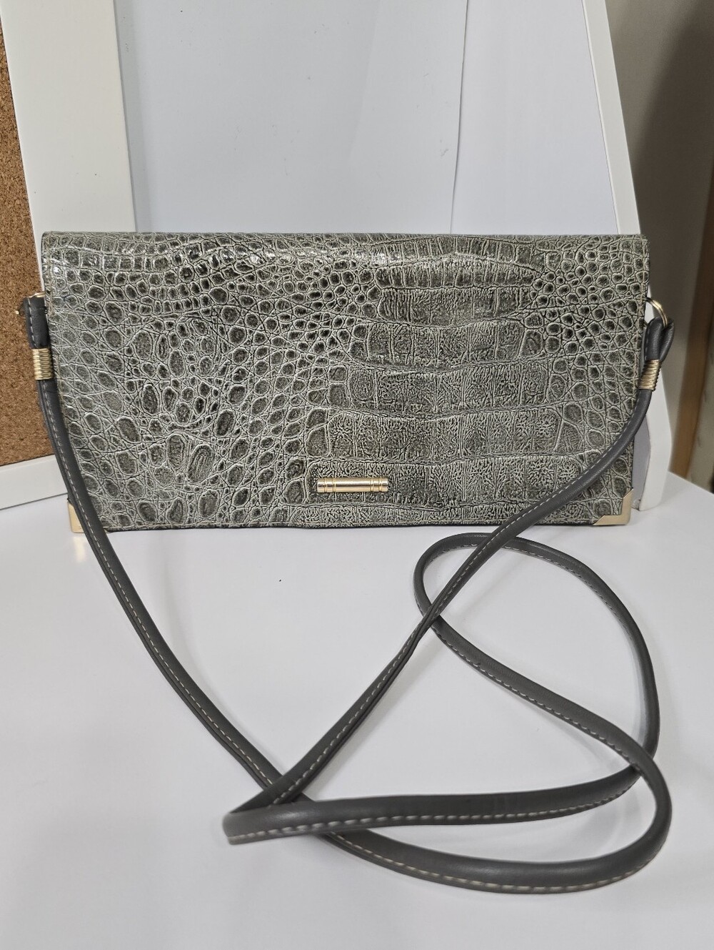 Croc-Embossed Shoulder Bag in Olive Gray
